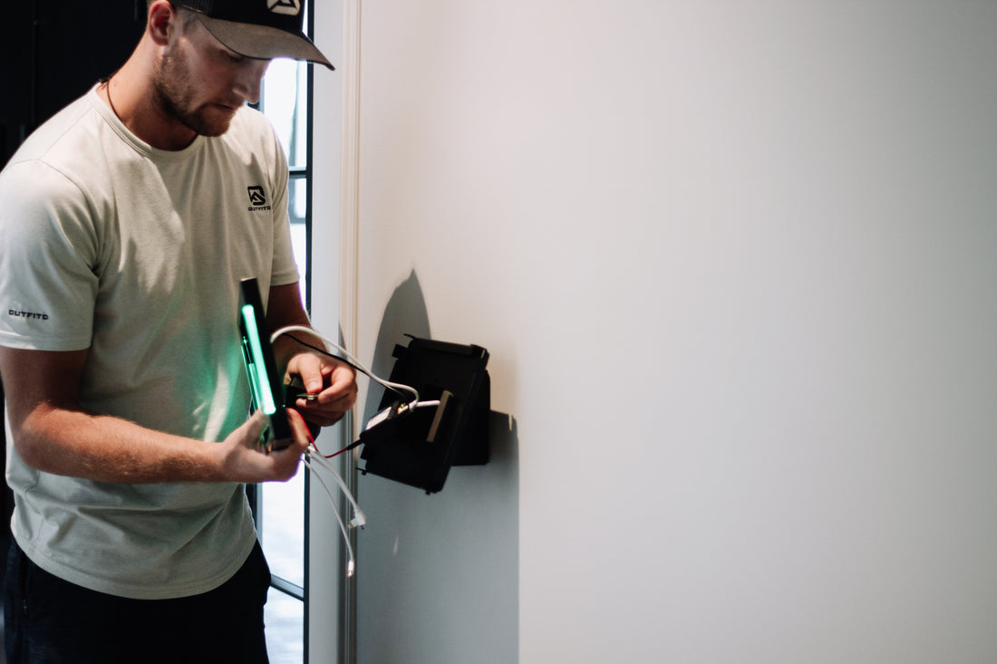 Guide to Power Routing For Conference Room Management Tablets