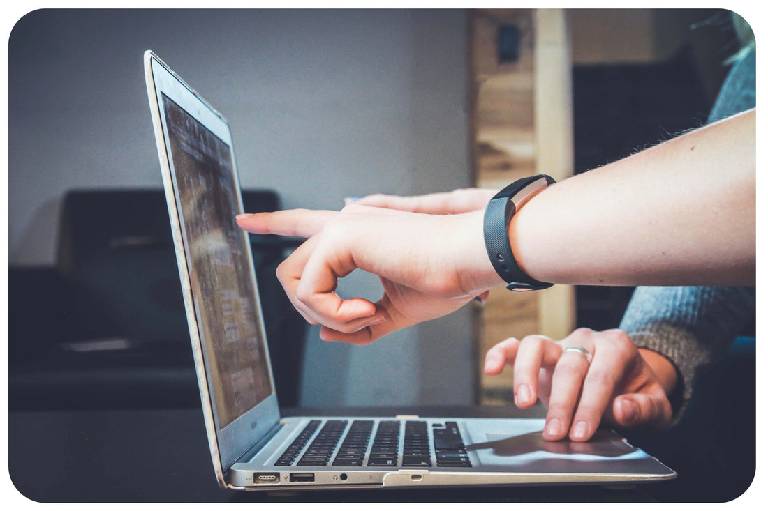 Adapting to the Evolution of Work: Strategies in Remote Work and Hybrid Models