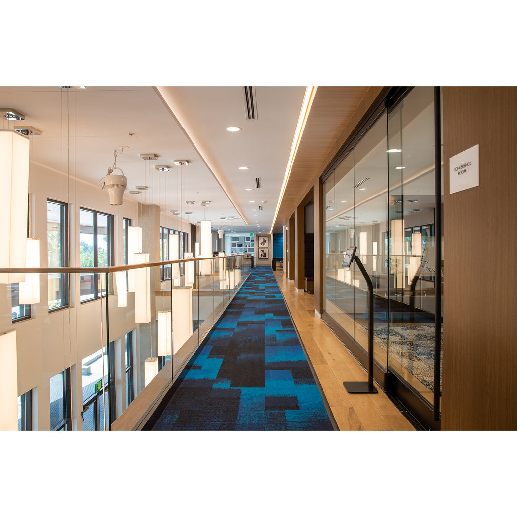 ASTRO Floor Stand – Visitor Management & Conference Room Scheduling Kiosk